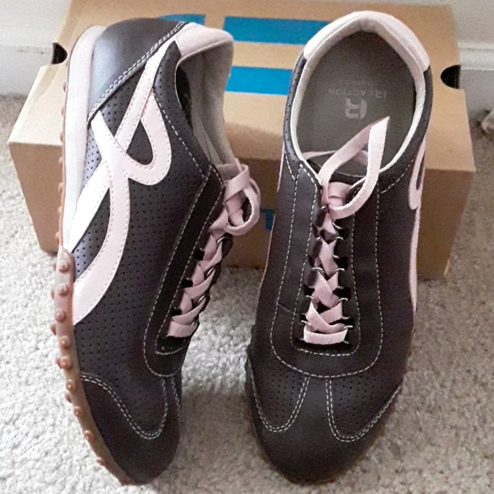 Kenneth Cole Sneakers